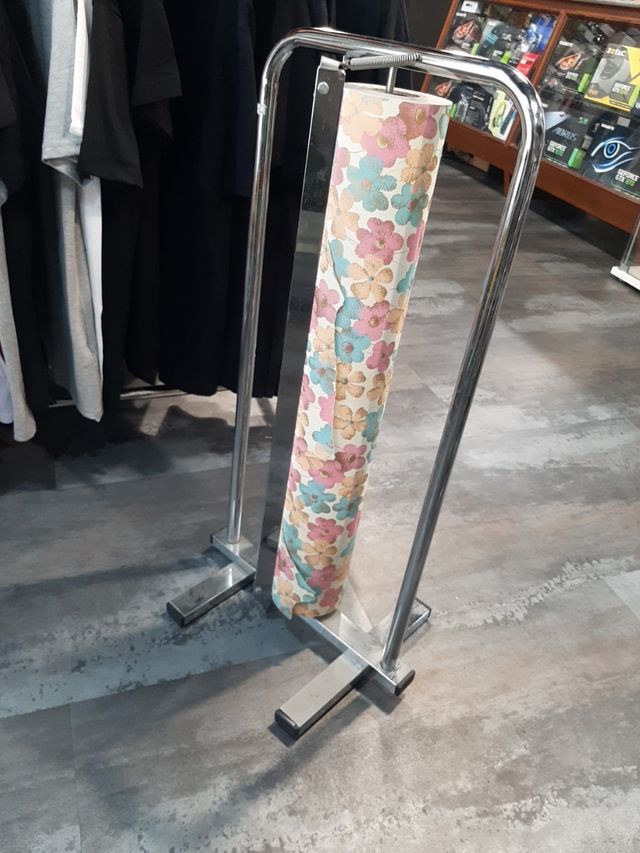 Dispensador papel de regalo