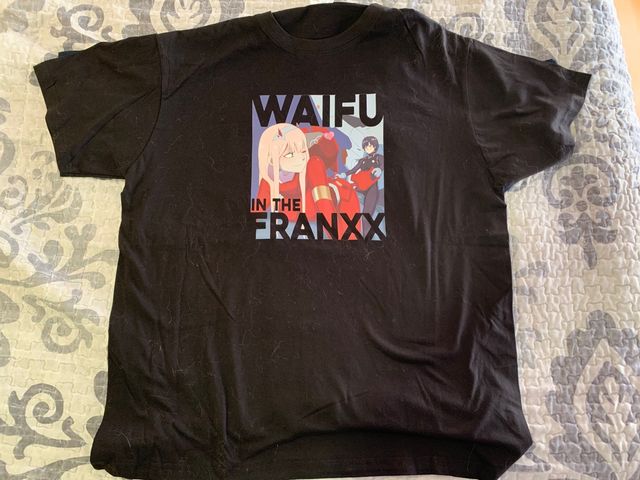 Camiseta Darling in the Franxx