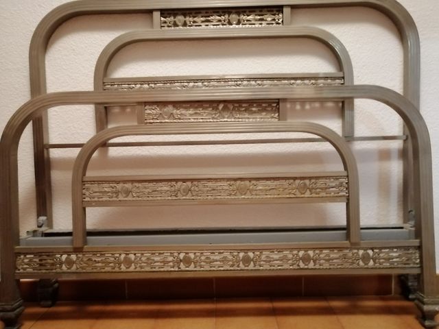 CABECERO Y PIECERO HISTÓRICOS