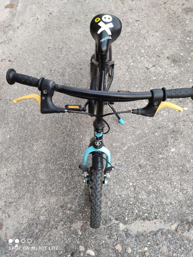 Bicicleta infantil Btwin. Decathlon. 16 pulgadas.