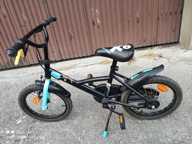 Bicicleta infantil Btwin. Decathlon. 16 pulgadas.