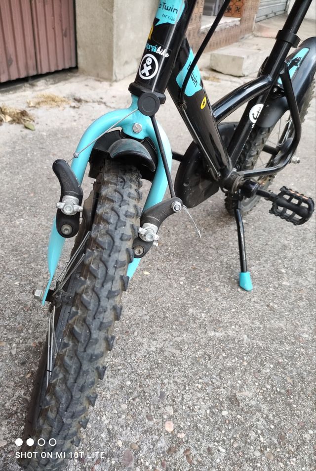 Bicicleta infantil Btwin. Decathlon. 16 pulgadas.