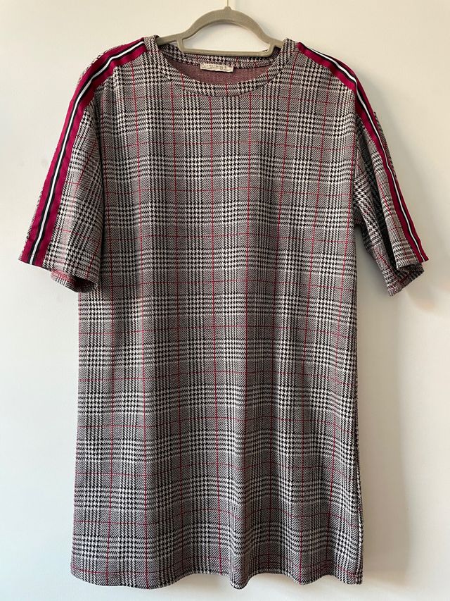 Vestido corto pata de gallo