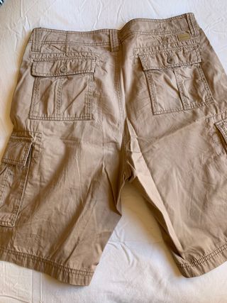 Bermuda hombre Emidio Tucci de segunda mano por 12 EUR en Salamanca en  WALLAPOP