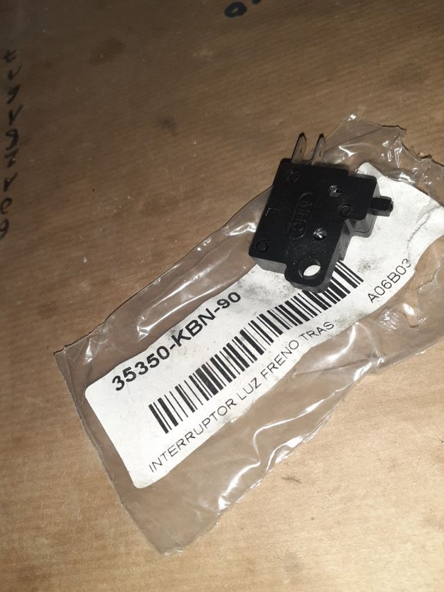 Kymco Grand Dink 125cc Interruptor Luz Freno Tras