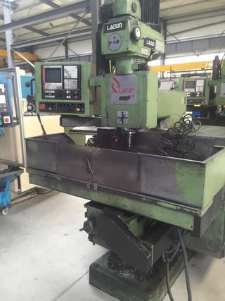 FRESADORA TORRETA LAGUN FTV3 CNC.