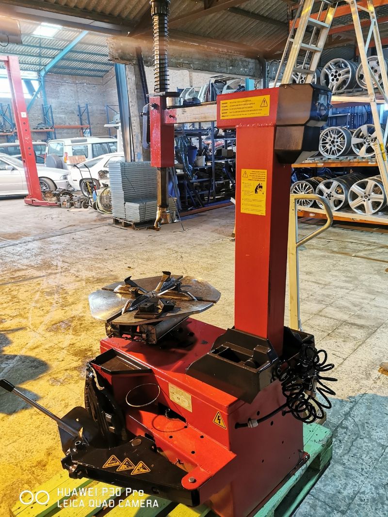 DESMONTADORA AREO SMONTHER 380v. SEMINUEVA