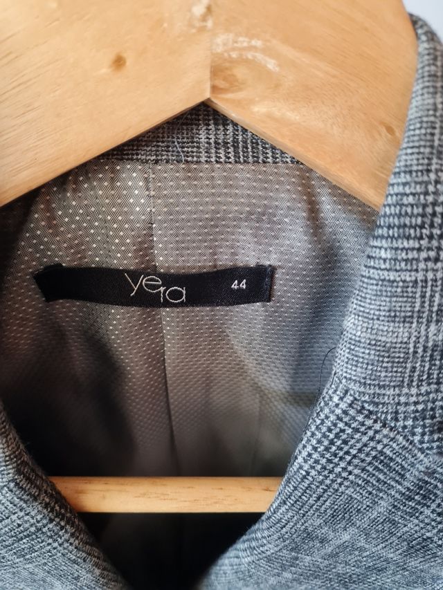 Americana cuadros tonos grises