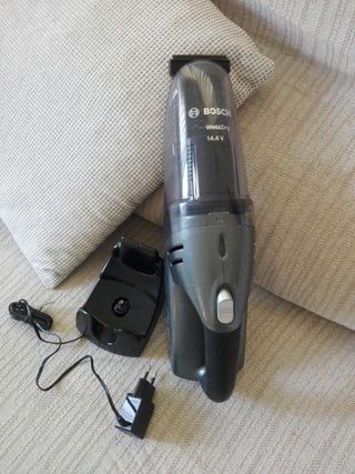 Aspirador inhalambrico Bosch wet and dry de segunda mano por 30 EUR en  L\\'Eliana en WALLAPOP