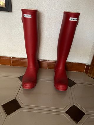 Botas Hunter rojas de segunda mano en Madrid en WALLAPOP