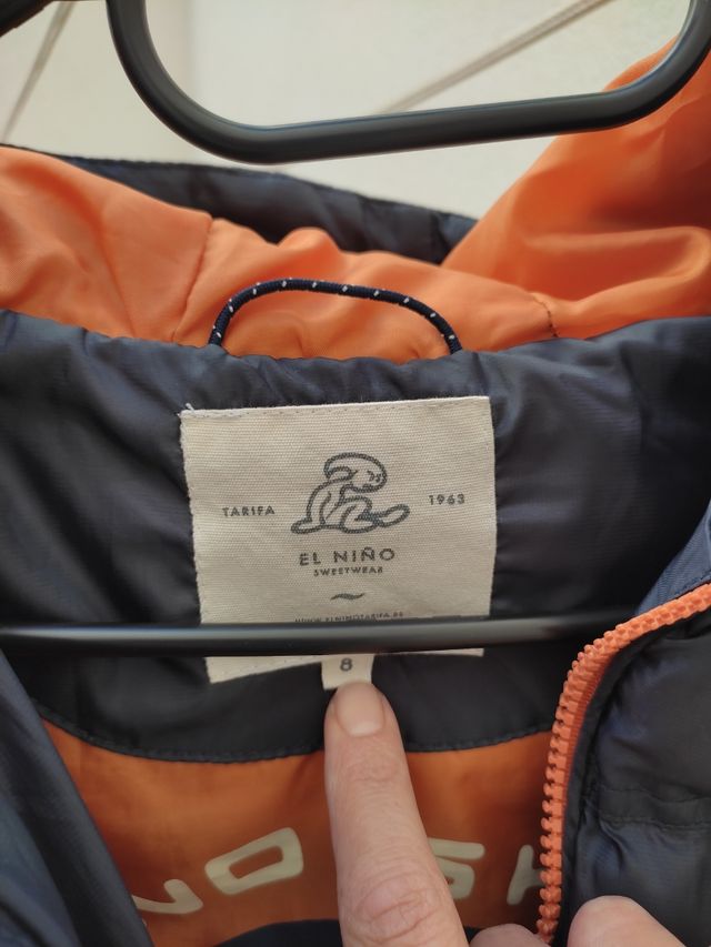 Abrigo acolchado talla 8 marca El Niño