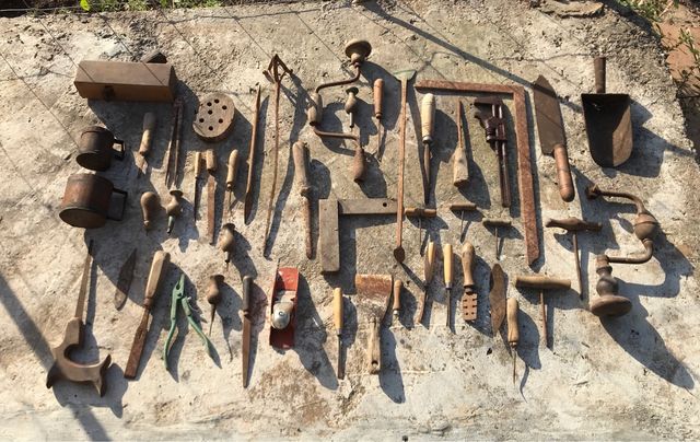 Coleccion de 47 herramientas antiguas