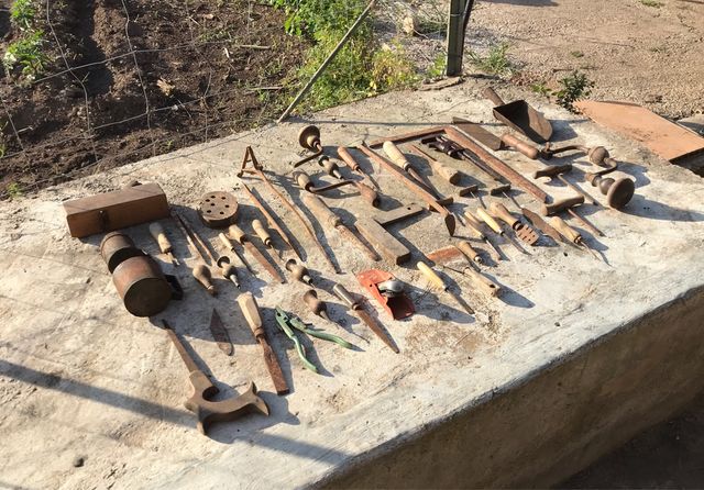 Coleccion de 47 herramientas antiguas