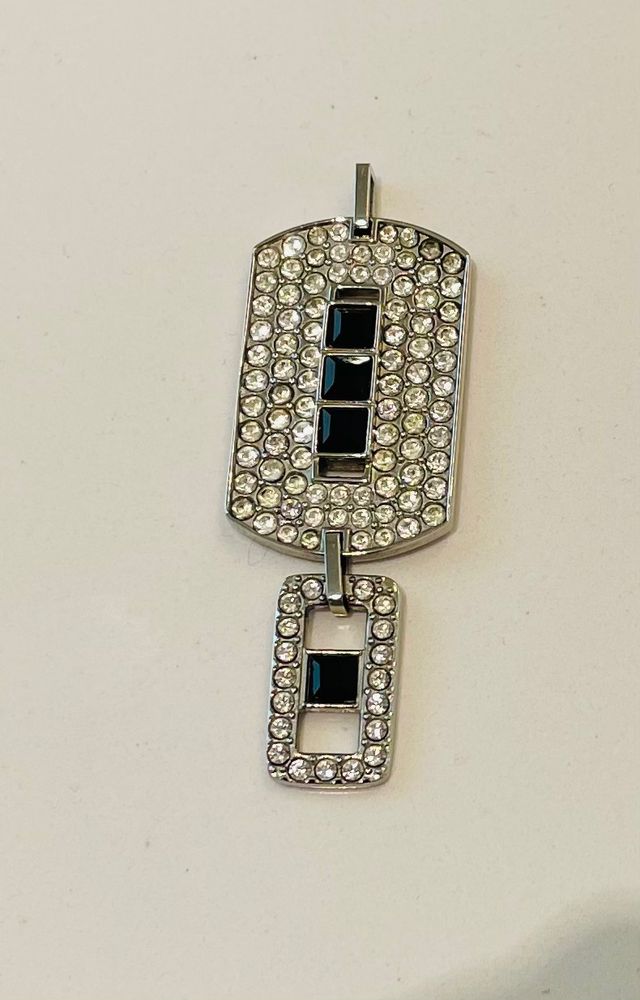 Precioso colgante de Swarovski con cordón de Tous