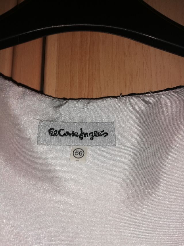 traje d encaje d chantilli