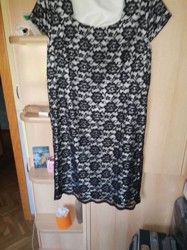 traje d encaje d chantilli