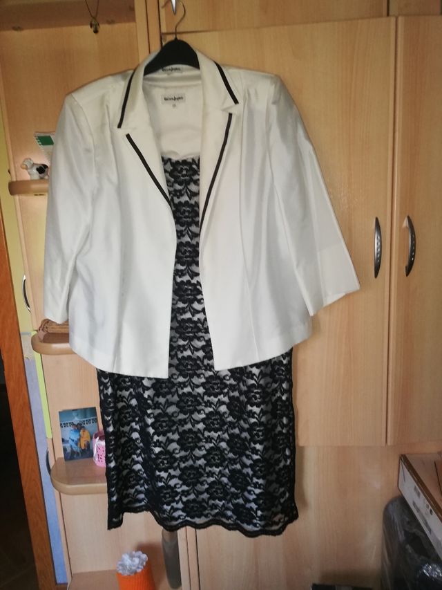 traje d encaje d chantilli