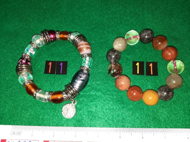 Lote de dos pulseras