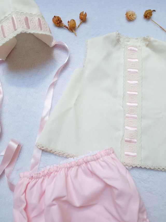 Conjunt jesusito, capota y braguita, hecho a mano