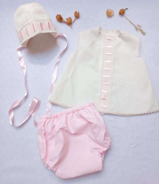 Conjunt jesusito, capota y braguita, hecho a mano