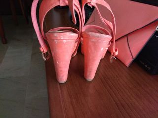 Sandalias coral de El corte inglés de segunda mano por 7 EUR en Jaén en  WALLAPOP