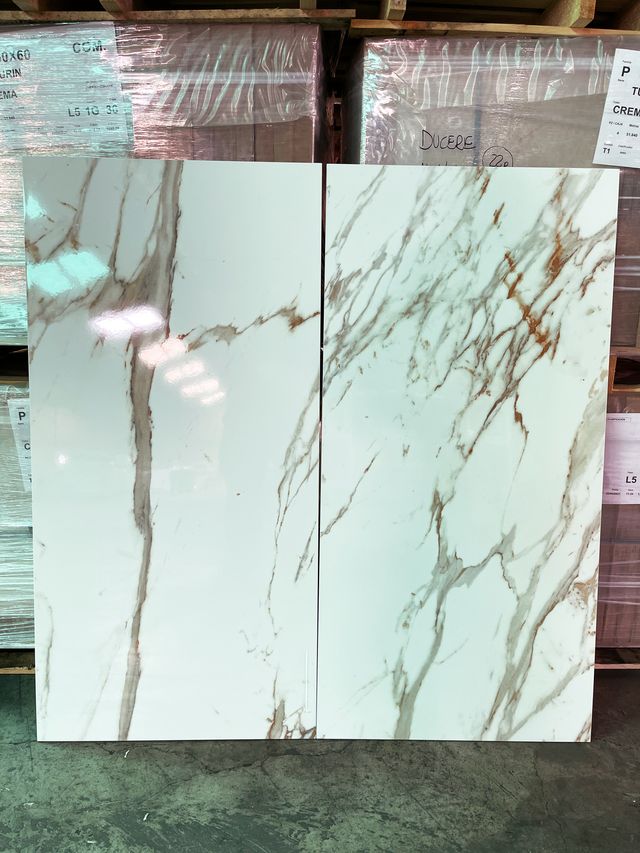 Porcelanico calacatta Gold 60x120cm 1º calidad