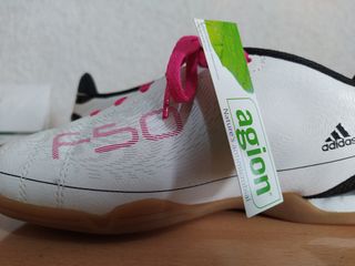 Adidas F50 blancas y rosas de segunda mano por 13 EUR en Zaragoza en  WALLAPOP