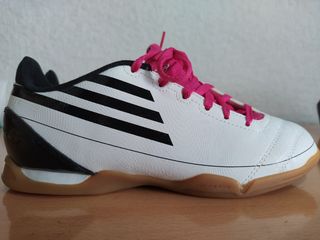 Adidas F50 blancas y rosas de segunda mano por 13 EUR en Zaragoza en  WALLAPOP