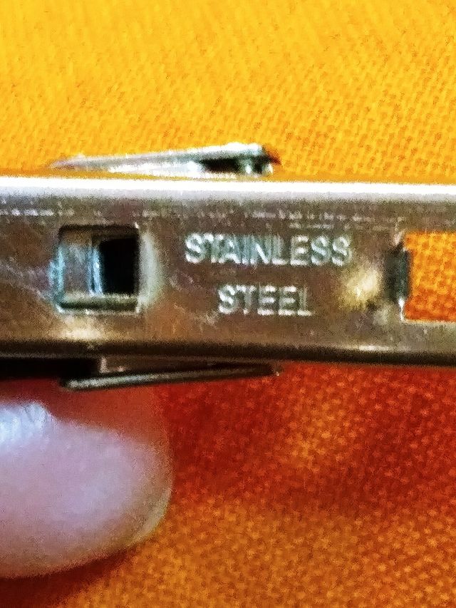 Pulsera negra y plata