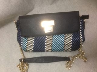 Bandolera Bimba y Lola con cadena de segunda mano en WALLAPOP