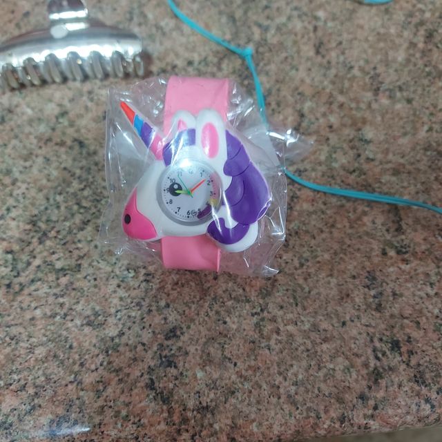 reloj unicornio 8.50