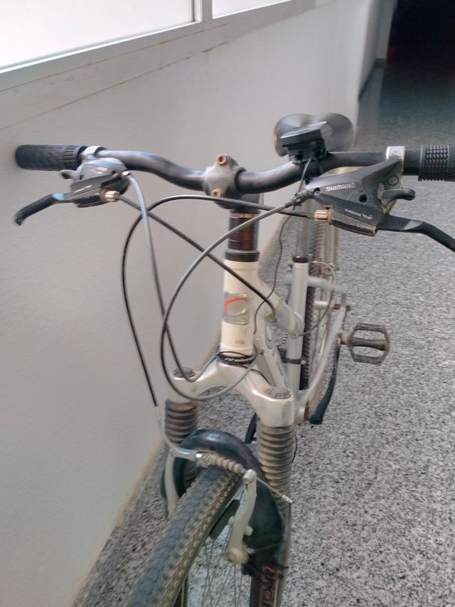 Bicicleta Orbea. Precio negociable.