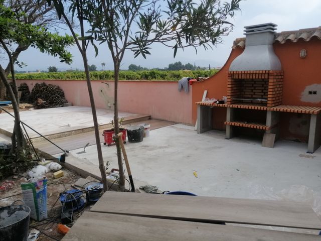 albañil,manitas, chapador, pisero, etc.....