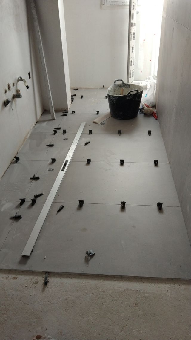 albañil,manitas, chapador, pisero, etc.....