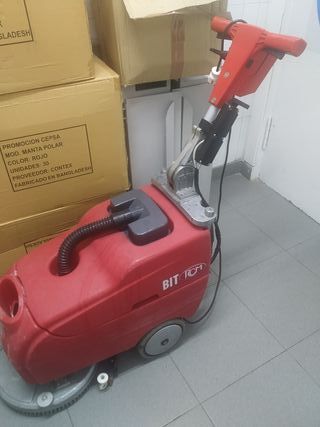 Aspirador fregadora de segunda mano en WALLAPOP