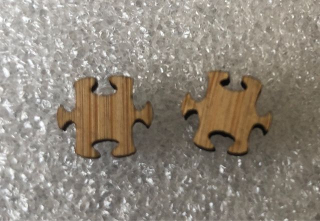 Pendientes de madera . Puzzle