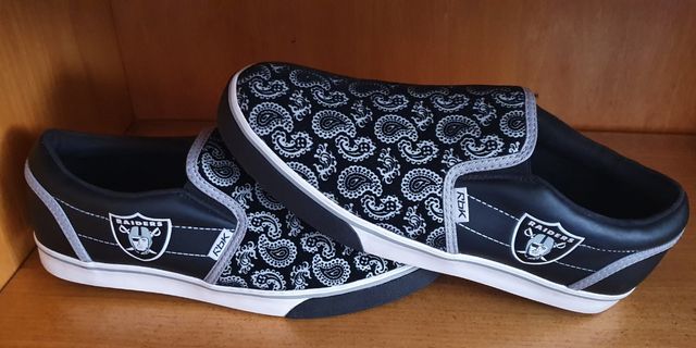 ZAPATILLAS RAIDERS ORIGINALES TALLA 42