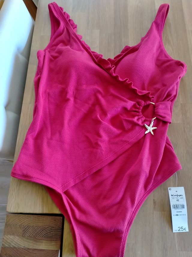 Bañador corte inglés,con la etiqueta puesta.