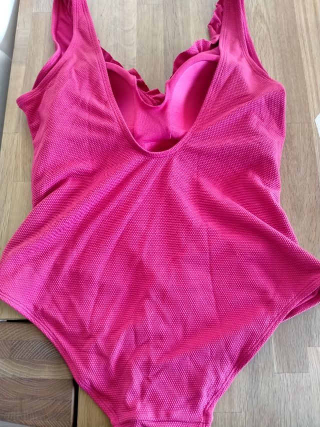 Bañador corte inglés,con la etiqueta puesta.