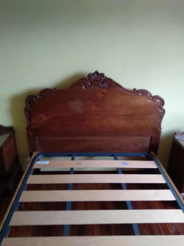 Conjunto dormitorio madera sin armario