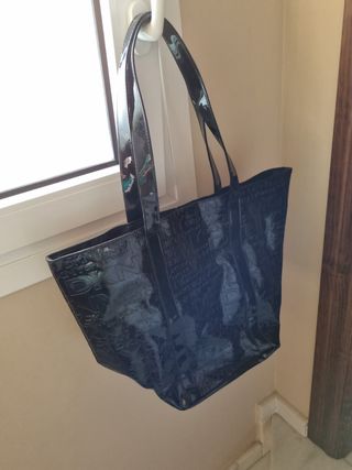 BOLSO DKNY de segunda mano por 23 EUR en Málaga en WALLAPOP
