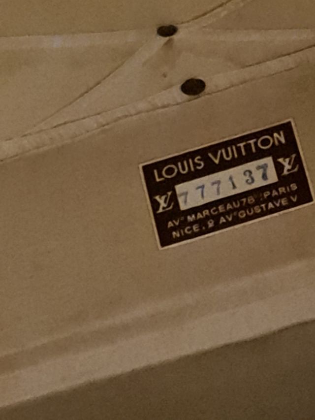 baúl antiguo Louis Vuitton