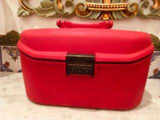Neceser viaje samsonite rojo rigido de segunda mano por 20 EUR en Mataró en  WALLAPOP