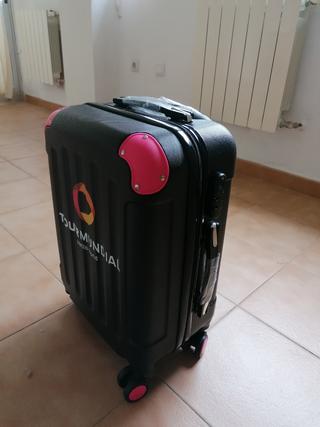 Maleta de viaje pequeña tamaño 55×40×20 de segunda mano por 20 EUR en  Castilleja de la Cuesta en WALLAPOP