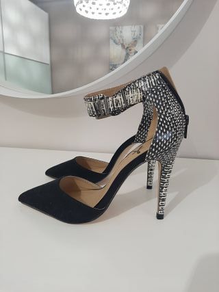 Zapatos de tacón Primark de segunda mano por 4 EUR en Leganés en WALLAPOP