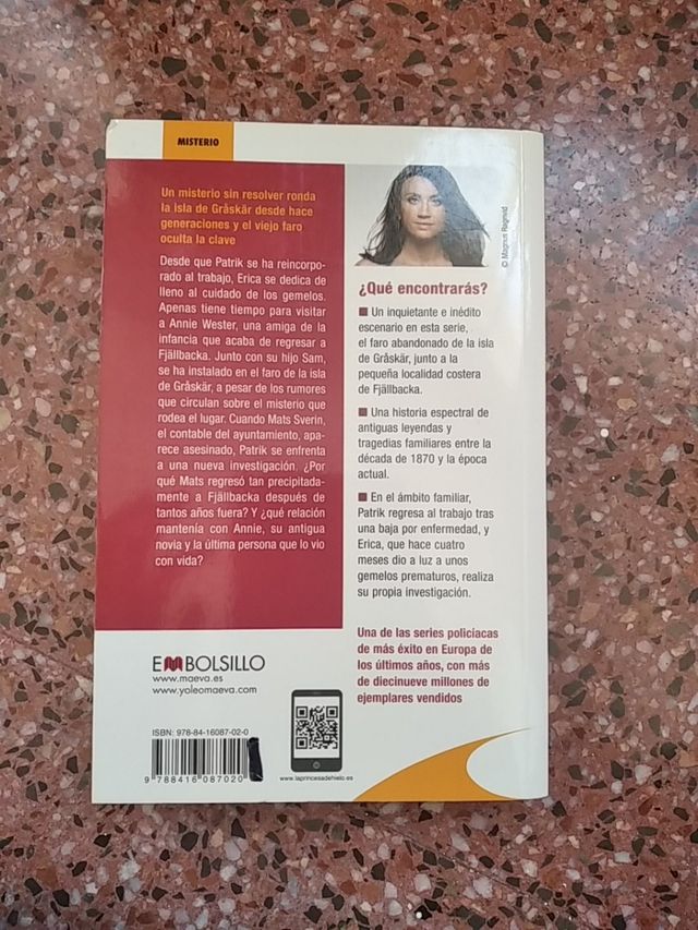 Libro. Los vigilantes del faro.