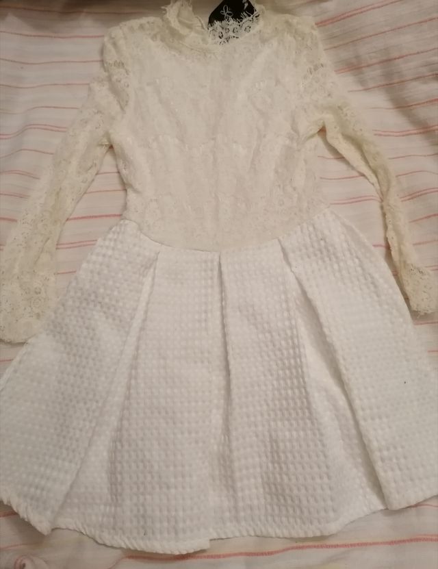 NUEVO. Vestido beige