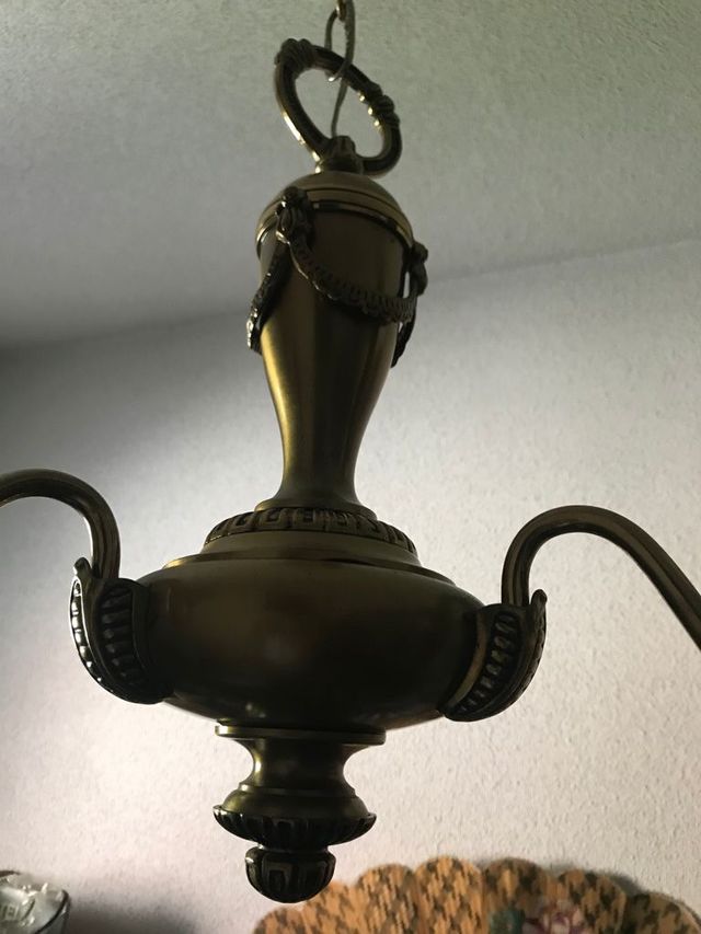 Lampara de techo 3 brazos.