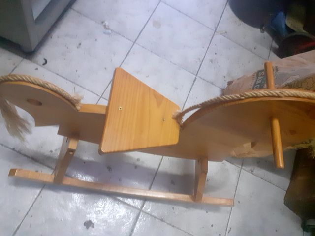 #balancin caballito de madera