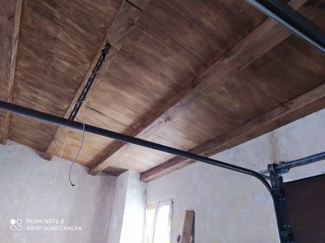 Hola somos carpinteros